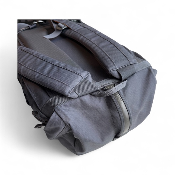 Millican 25L Oil the Zip Backpack Graphite Gray Orange - Picture 6 of 12